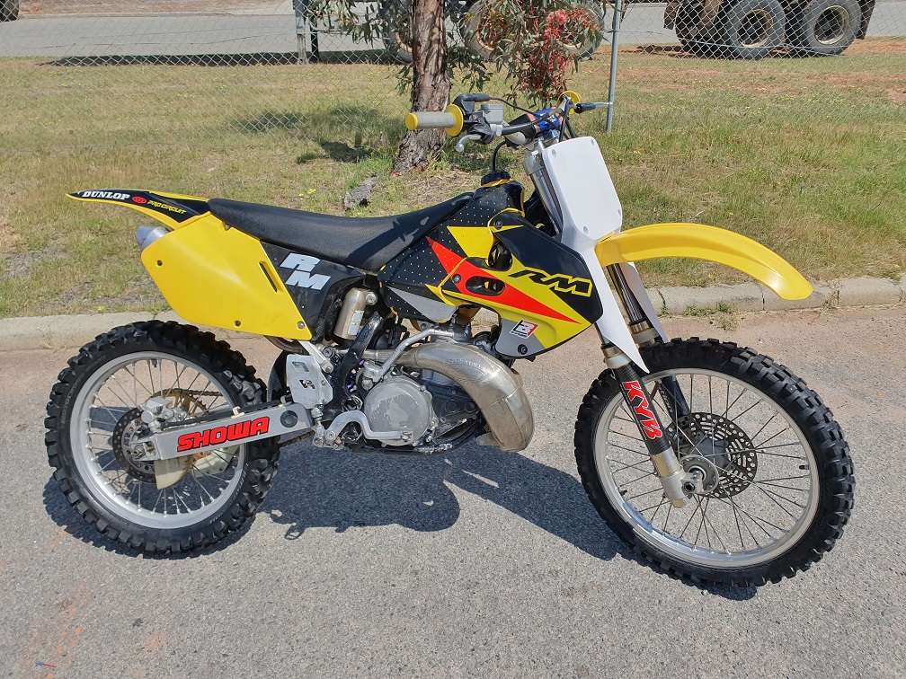 1998 SUZUKI RM250 - JBMD5081590 - JUST BIKES